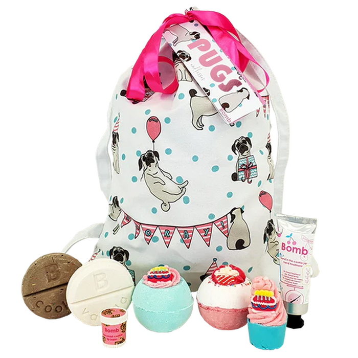 Pugs & Kisses Wash Bag Gift Pack - Bath & Body - Bomb Cosmetics - Bumbletree