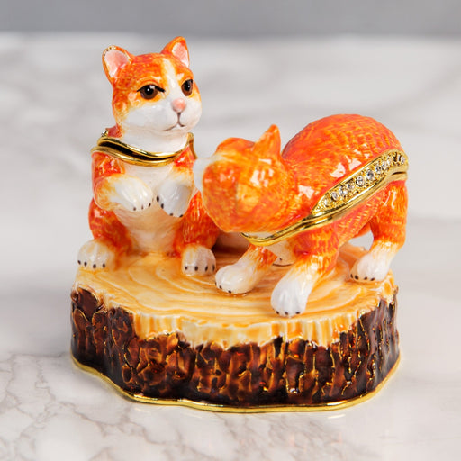 TRINKET FIGURINES - 2 TABBY CATS ON LOG - Bumbletree Ltd