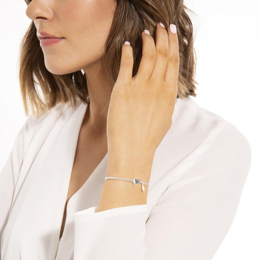 A LITTLE GRANDDAUGHTER BRACELET - Bumbletree Ltd