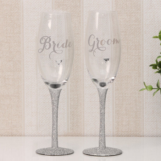 CHAMPAGNE FLUTES SET OF 2 - BRIDE & GROOM - Bumbletree Ltd